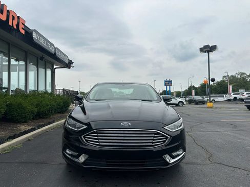 Used 2018 Ford Fusion Titanium AWD/4WD image 2