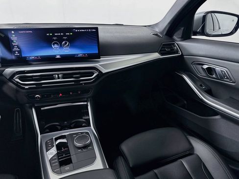 Used 2023 BMW 330i Sedan w/ M Sport Package RWD image 24