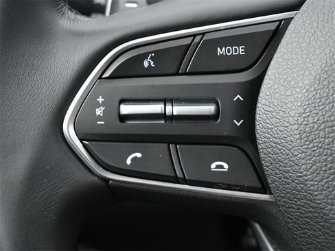 Used 2023 Hyundai Santa Fe SEL image 7