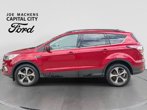 Used 2018 Ford Escape SEL w/ Ford Safe & Smart Package FWD image 8