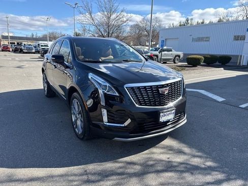 Used 2024 Cadillac XT5 Premium Luxury image 4