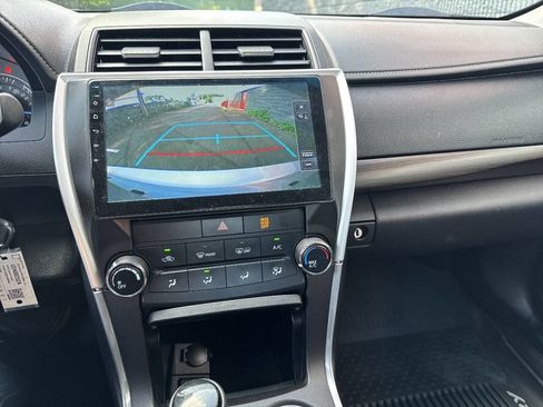 Used 2015 Toyota Camry LE FWD image 16