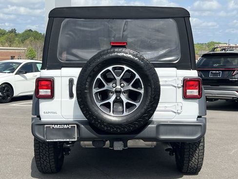 Used 2024 Jeep Wrangler Unlimited Sport AWD/4WD image 33