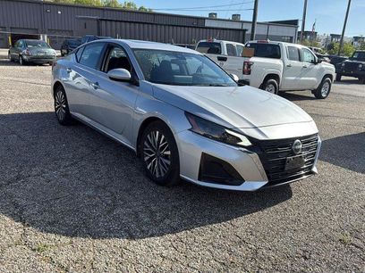 Certified 2023 Nissan Altima 2.5 SV w/ SV Premium Package