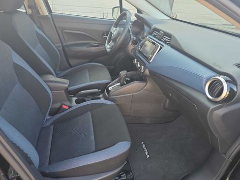 Used 2025 Nissan Versa SV w/ Trunk Package FWD image 9