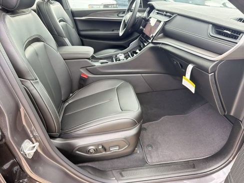 New 2026 Jeep Grand Cherokee L Limited image 31