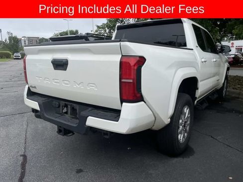 Used 2024 Toyota Tacoma SR5 AWD/4WD image 9