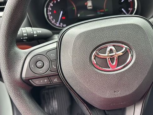 Used 2019 Toyota RAV4 Adventure image 17
