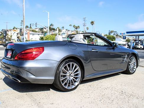 Used 2018 Mercedes-Benz SL 550 image 7