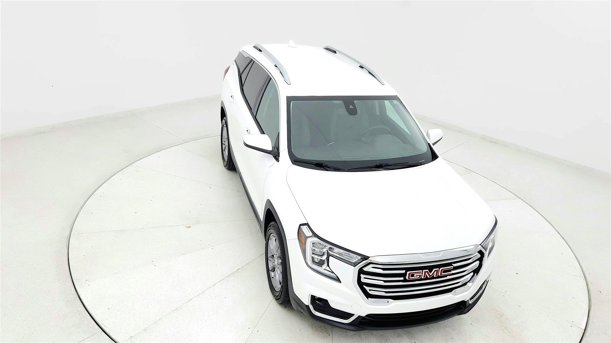 Used 2024 GMC Terrain SLT AWD/4WD image 20
