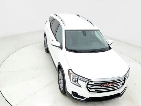 Used 2024 GMC Terrain SLT AWD/4WD image 20