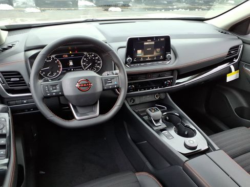 New 2026 Nissan Rogue Rock Creek image 5