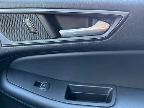 Used 2024 Ford Edge SE w/ Cargo Accessory Package image 19