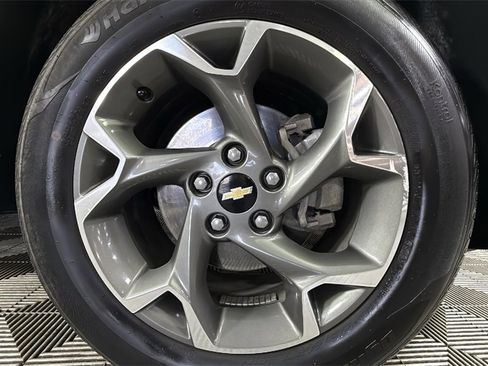 Certified 2024 Chevrolet Trax LT w/ LT Convenience Package image 34