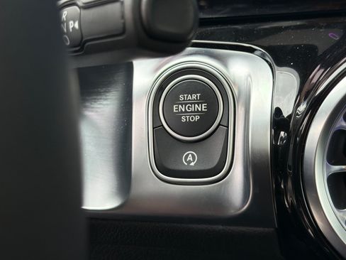 New 2026 Mercedes-Benz GLB 35 AMG 4MATIC image 21