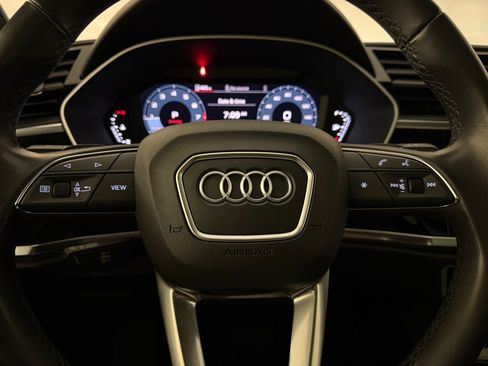Used 2023 Audi Q3 2.0T Premium w/ Convenience Package AWD/4WD image 11