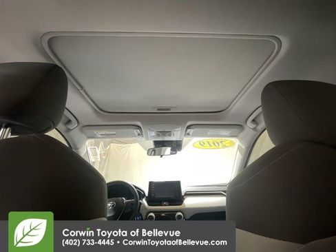 Used 2019 Toyota RAV4 XLE image 24