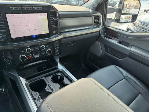 Used 2024 Ford F250 Lariat w/ Lariat Ultimate Package image 25