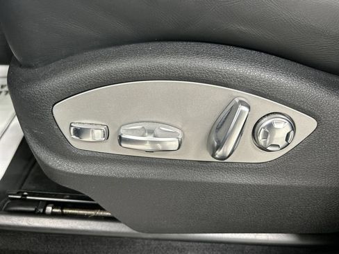 Certified 2024 Porsche Macan S AWD/4WD image 10
