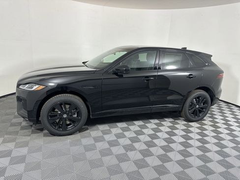 Used 2026 Jaguar F-PACE R-Dynamic S image 2