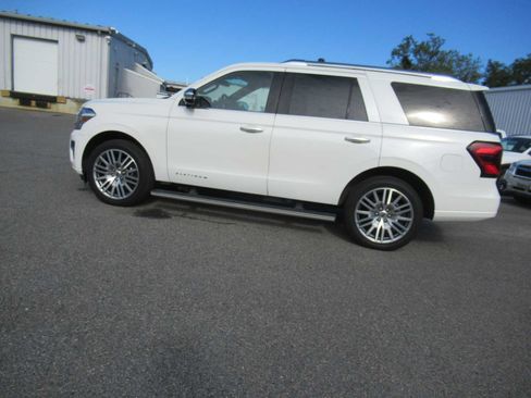 Used 2022 Ford Expedition Platinum AWD/4WD image 8