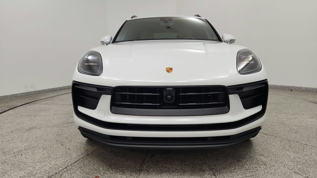 Used 2022 Porsche Macan AWD/4WD image 9