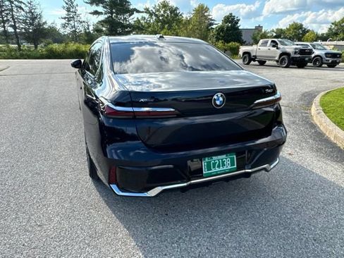 Used 2025 BMW 740i xDrive AWD/4WD image 43