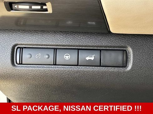 Used 2022 Nissan Pathfinder SL AWD/4WD image 21