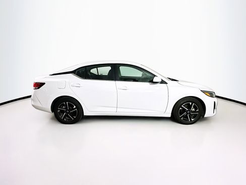Used 2024 Nissan Sentra SV FWD image 10