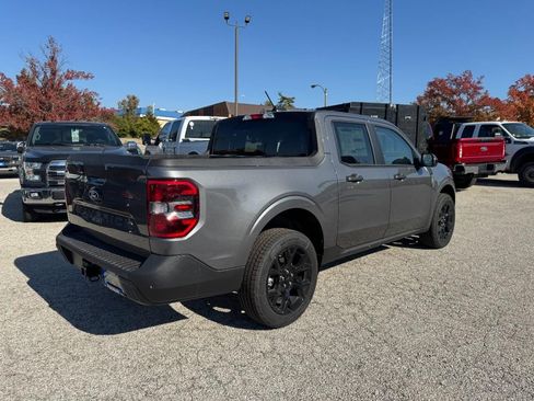 New 2025 Ford Maverick XLT w/ XLT Luxury Package image 3