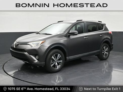 Used 2017 Toyota RAV4 XLE FWD image 1