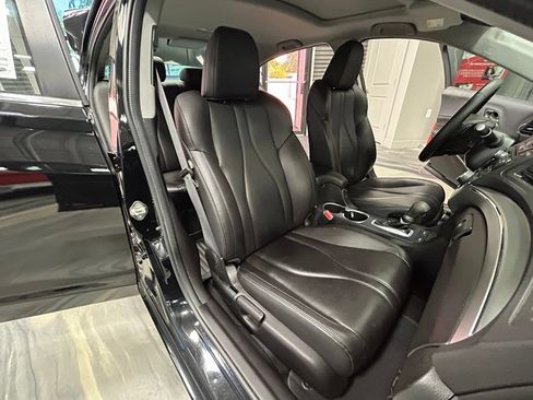 Used 2019 Acura ILX FWD image 4