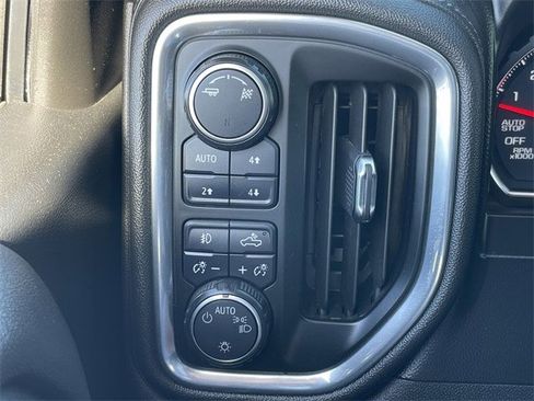 Used 2019 Chevrolet Silverado 1500 LT Trail Boss image 23