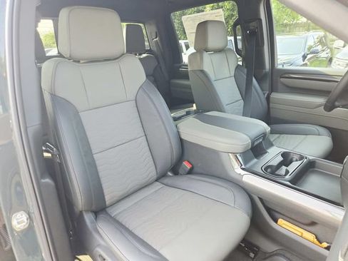 New 2026 Chevrolet Silverado 2500 ZR2 w/ LPO, Dark Essentials Package AWD/4WD image 15