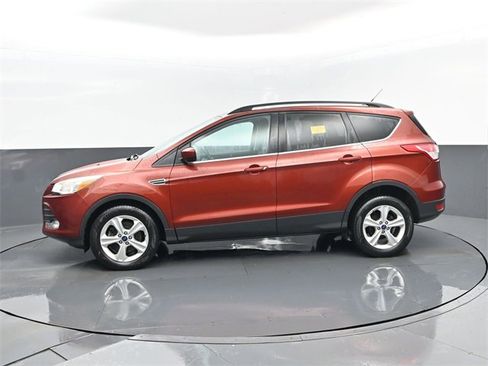 Used 2014 Ford Escape SE w/ Equipment Group 201A image 5