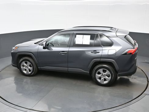 Used 2025 Toyota RAV4 XLE AWD/4WD image 37