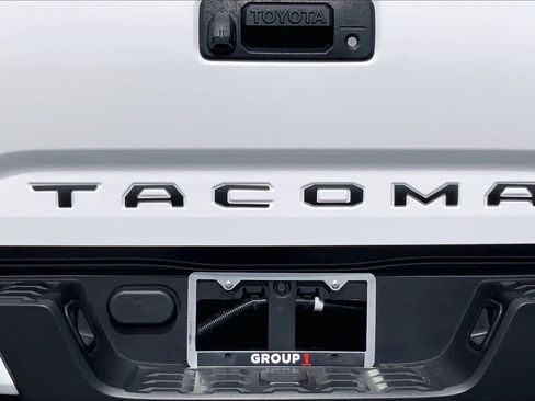 Used 2022 Toyota Tacoma SR w/ SX Package image 31