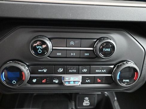 New 2026 Ford Bronco Outer Banks image 15