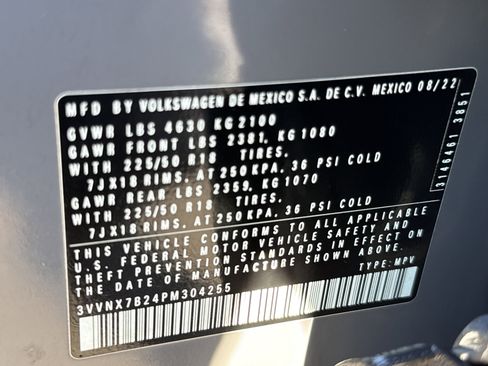 Used 2023 Volkswagen Taos SE w/ Panoramic Sunroof Package image 33