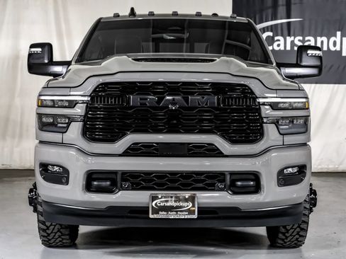 Used 2026 RAM 3500 Laramie AWD/4WD image 3
