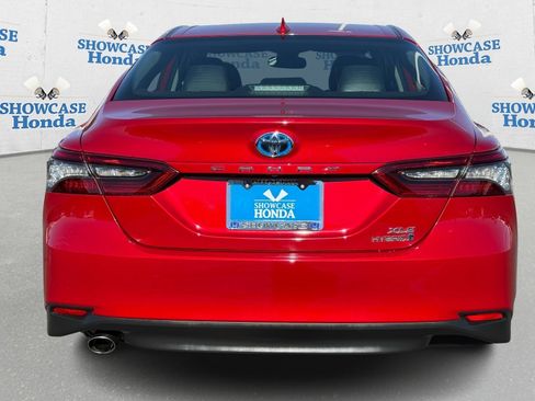 Used 2024 Toyota Camry XLE image 7