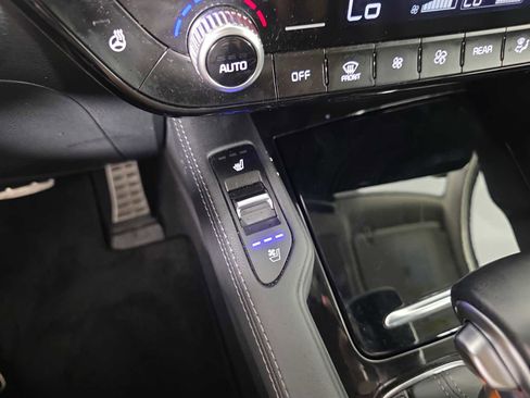 Used 2024 Kia Telluride SX w/ Towing Package image 30