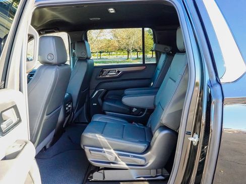 New 2026 GMC Yukon XL Denali image 10