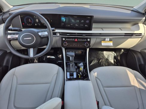 New 2026 Hyundai Tucson SEL FWD image 13