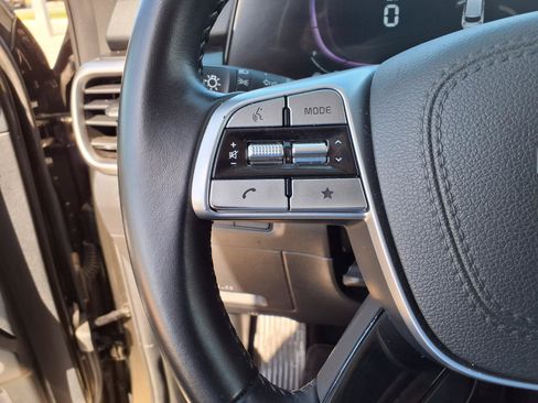 Used 2025 Kia Telluride S FWD image 21