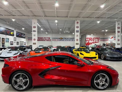 Used 2021 Chevrolet Corvette Stingray Premium Cpe w/ Z51 Performance Package RWD image 5