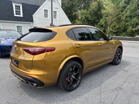 Used 2022 Alfa Romeo Stelvio Quadrifoglio w/ Active Assist Plus Package AWD/4WD image 5