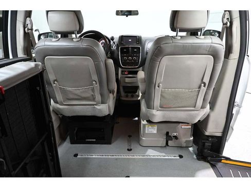 Used 2017 Dodge Grand Caravan SE w/ Power Window Group FWD image 21