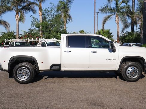 Used 2024 Chevrolet Silverado 3500 LTZ w/ LTZ Plus Package image 9
