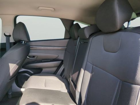 Used 2023 Hyundai Tucson SE FWD image 15